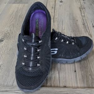 Sketcher's black shoes